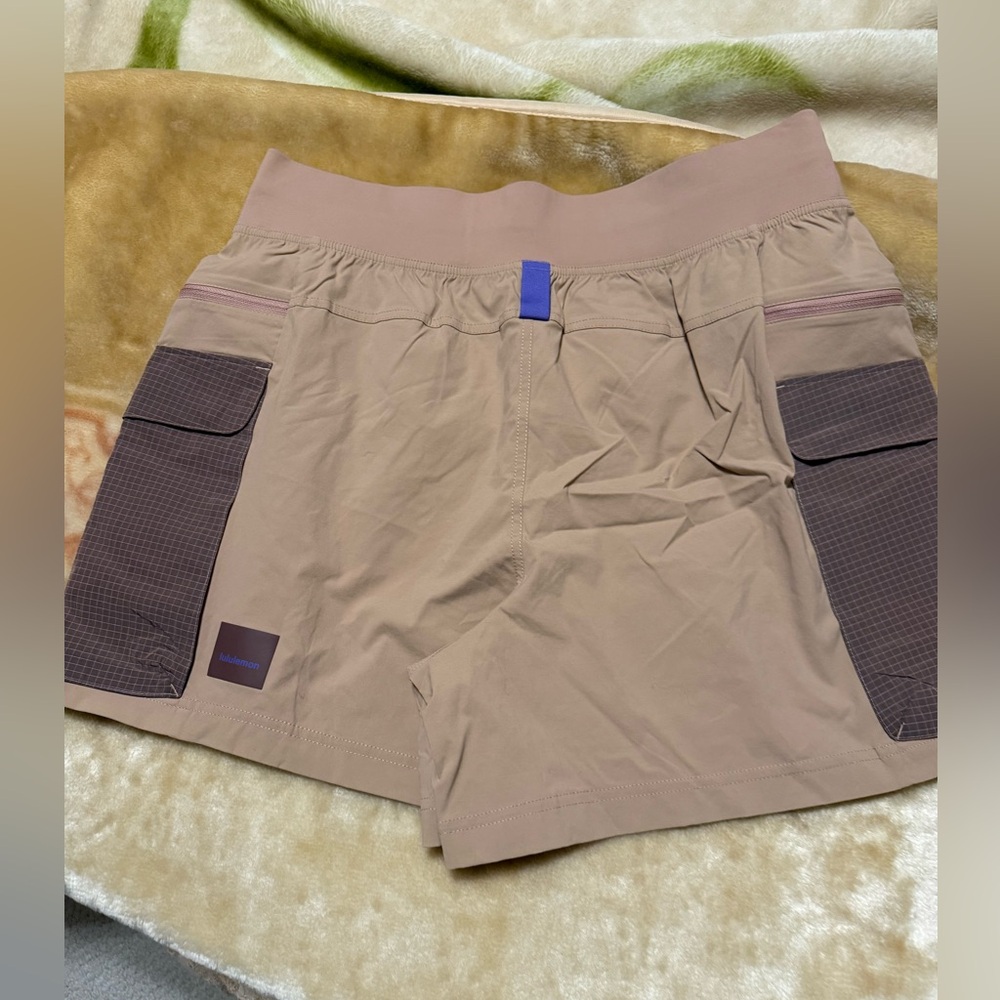 NWT Lululemon hiking shorts size 12